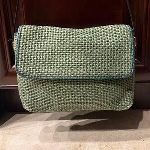 EXCELLENT CONDITION VINTAGE Bottega Veneta Woven Green Crossbody Bag